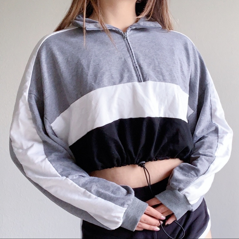 Cropped half zip striped pullover with turtleneck